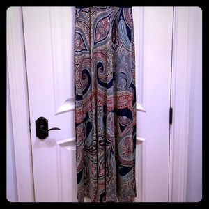 Gilli v-neck maxi dress